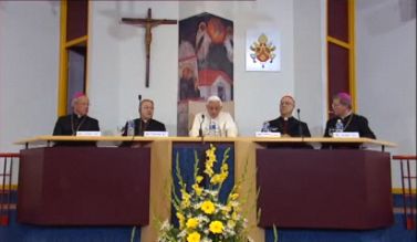 rencontre du pape françois et de benoît xvi