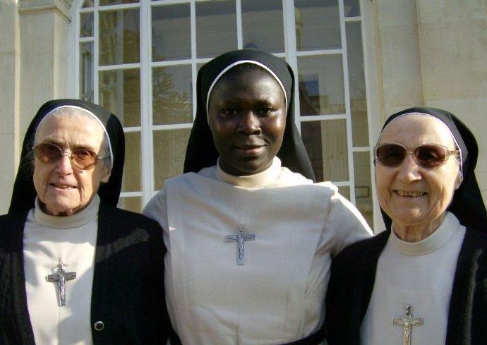 les-super-sisters-de-la-congr-gation-saint-thomas-de-villeneuve