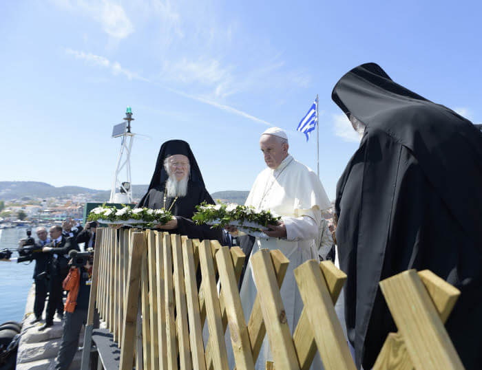 Le Pape François à la population Lesbos 16 avril 2016