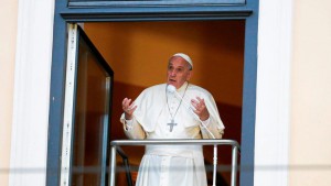 Pape Fançois à la fenêtre de Carcovie