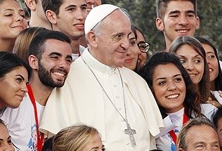 pape-francois-jeunes_image_1429101987000