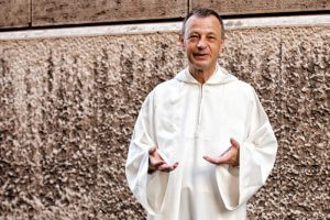 17 septembre 2015 : Portrait de du Frère Aloïs, prieur de la communauté de Taizé. Vatican. September 17, 2015: Brother Alois LOESER poses during the meeting of the young consecrated, in occasion of the '' Year of Consecrated Life "organized by the Congregation for Consecrated Life, at the Vatican.