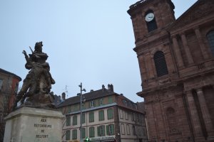 Monument commémorant la défense de la ville contre la Prusse en 1870