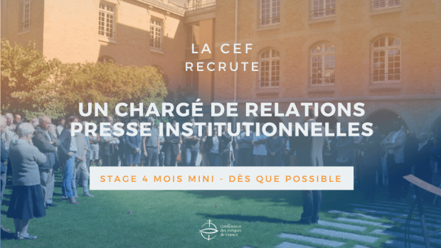 un chargé de relations presse institutionnelles