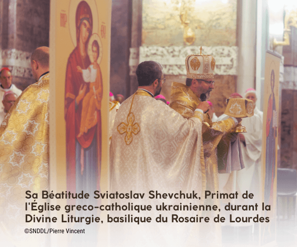 Sa Béatitude Sviatoslav Shevchuk, Primat de l'Église greco-catholique ukrainienne, durant la Divine Liturgie, basilique du Rosaire de Lourdes, assemblée plénière de Lourdes