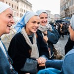 groupe de religieuses dans une rue de Rome