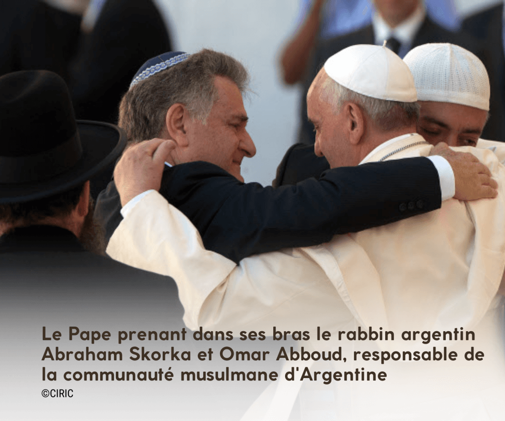 accolade entre représentants religieux argentins en Terre Sainte