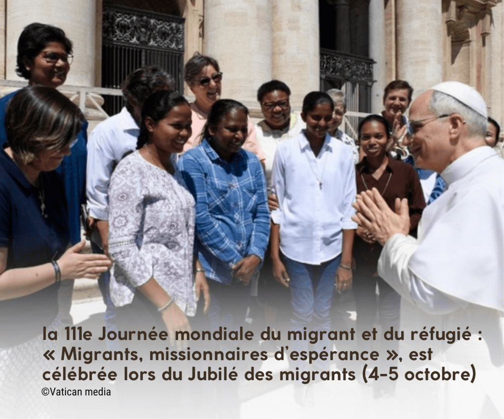 le pape Léon XIV et des réfugiés