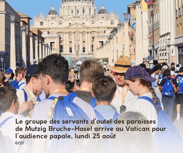 1 LIGNE (25) groupe de servants d'autel français reçus en audience au Vatican ce 25 août 2025.