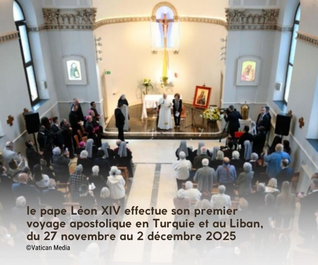 le Pape en Turquie avec les soeurs