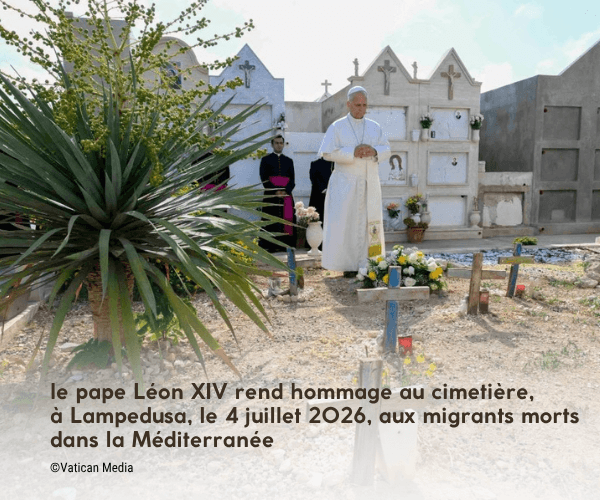 île de Lampedusa : le Pape Léon XIV au cimetière, en juillet 2026 le pape Léon XIV en déplacement à Lampedusa, recueillement au cimetière