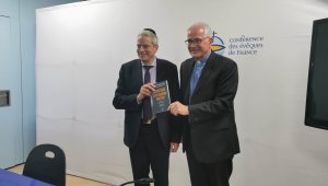 rabbin Moche Lewin et P. Christophe Le Sourt